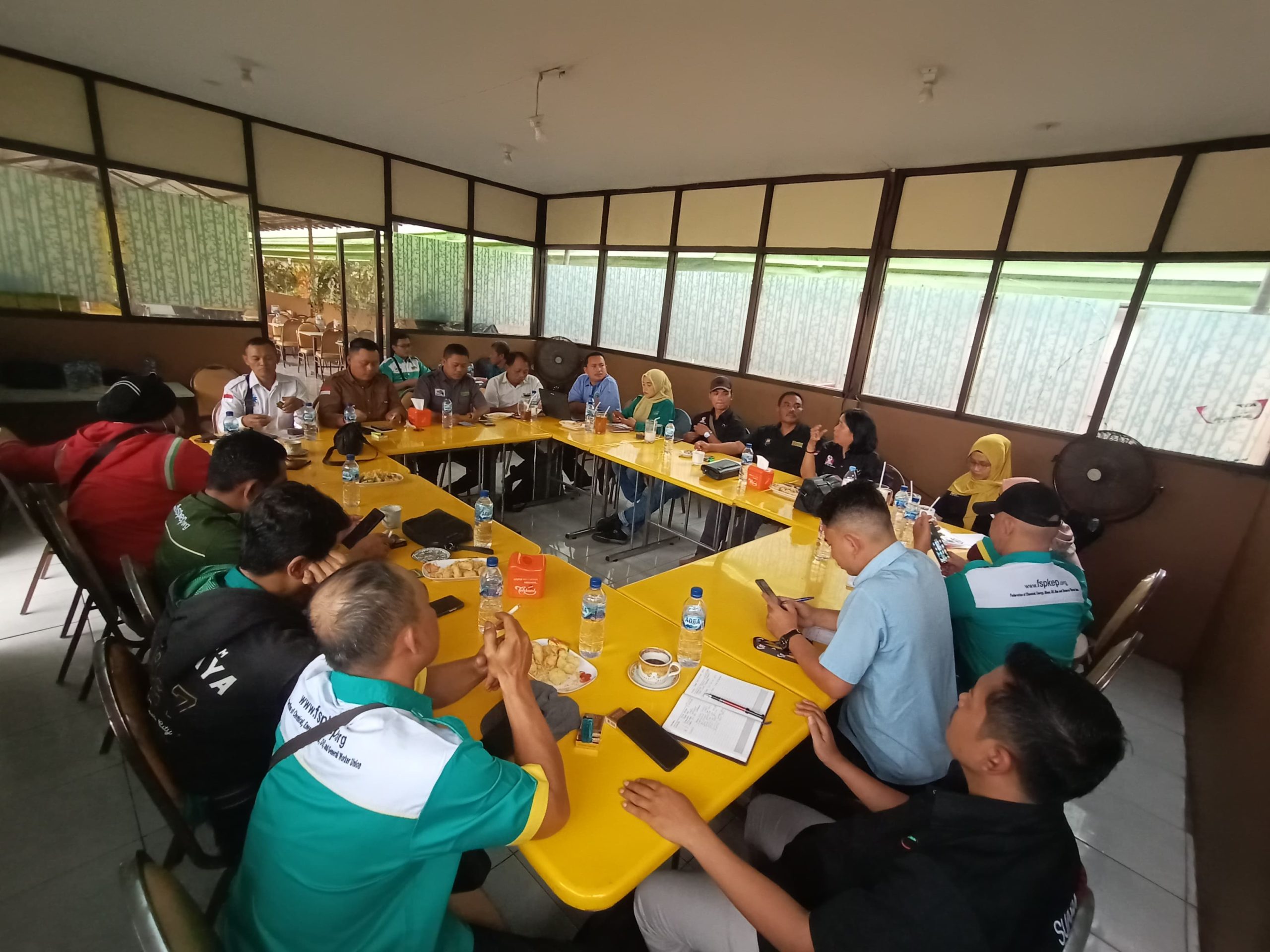 DPD FSP KEP KSPI JAWA TIMUR DORONG PENGUATAN MEDIA DAN PERLINDUNGAN HUKUM ANGGOTA MELALUI PEMBENTUKAN TIM MEDIA DAN LBH