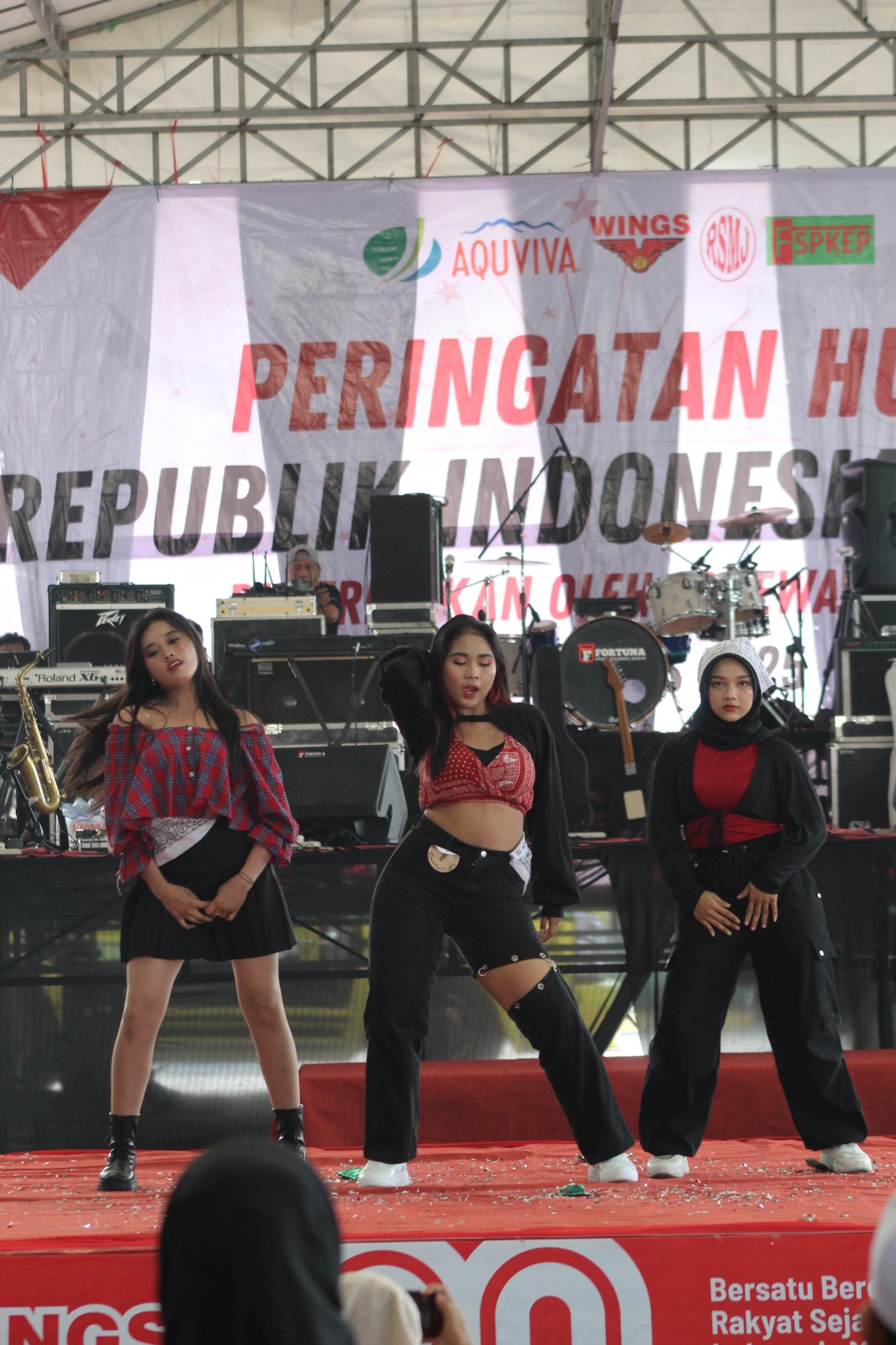 Lomba Dance Meriahkan HUT RI ke-80 di PUK SP KEP PT Wings Surya Driyorejo