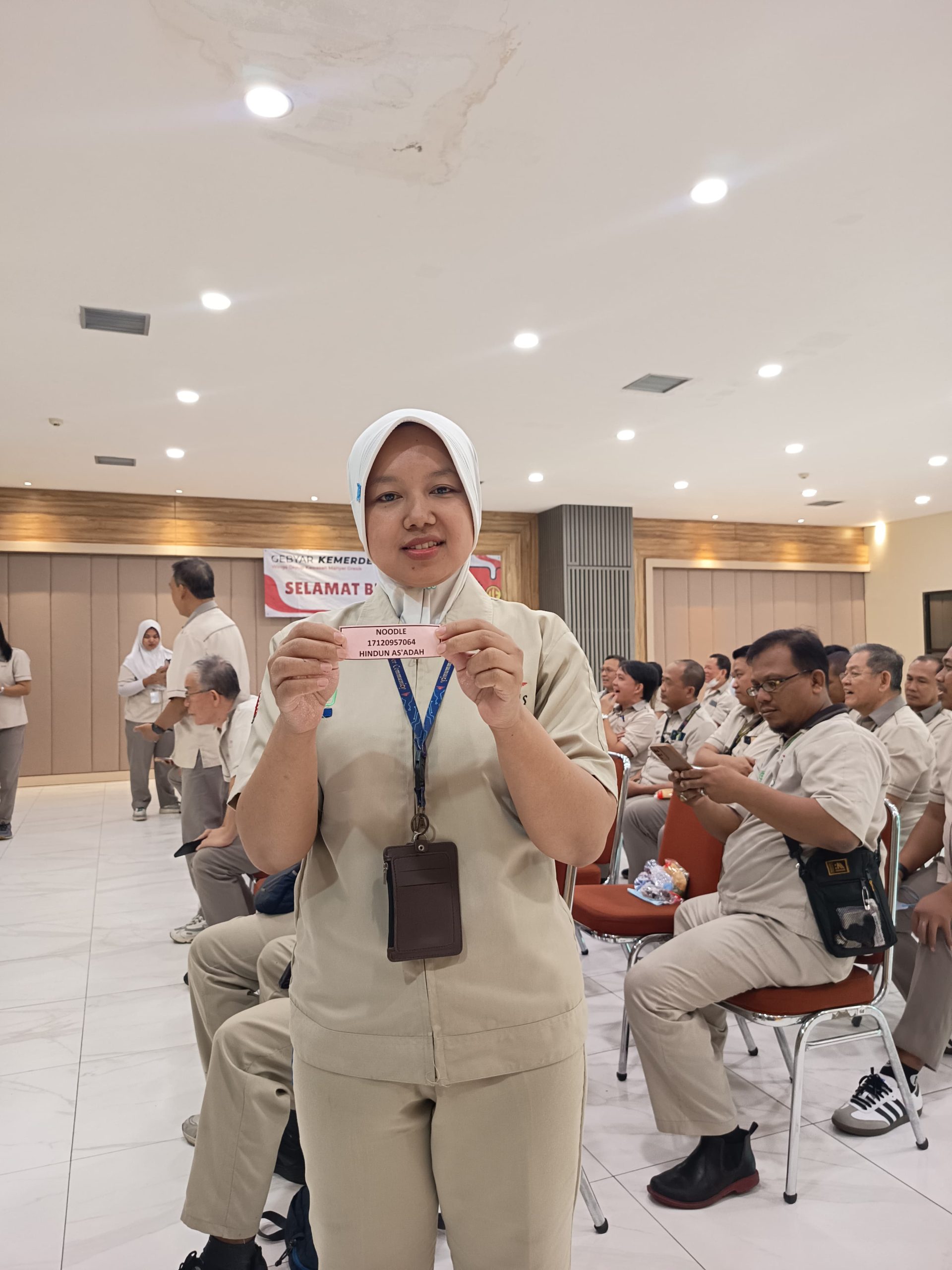 PT. Karunia Alam Segar, Gelar Pengundian Reward Tahunan Zero Absensi, Dua Pekerja Berangkat Umroh