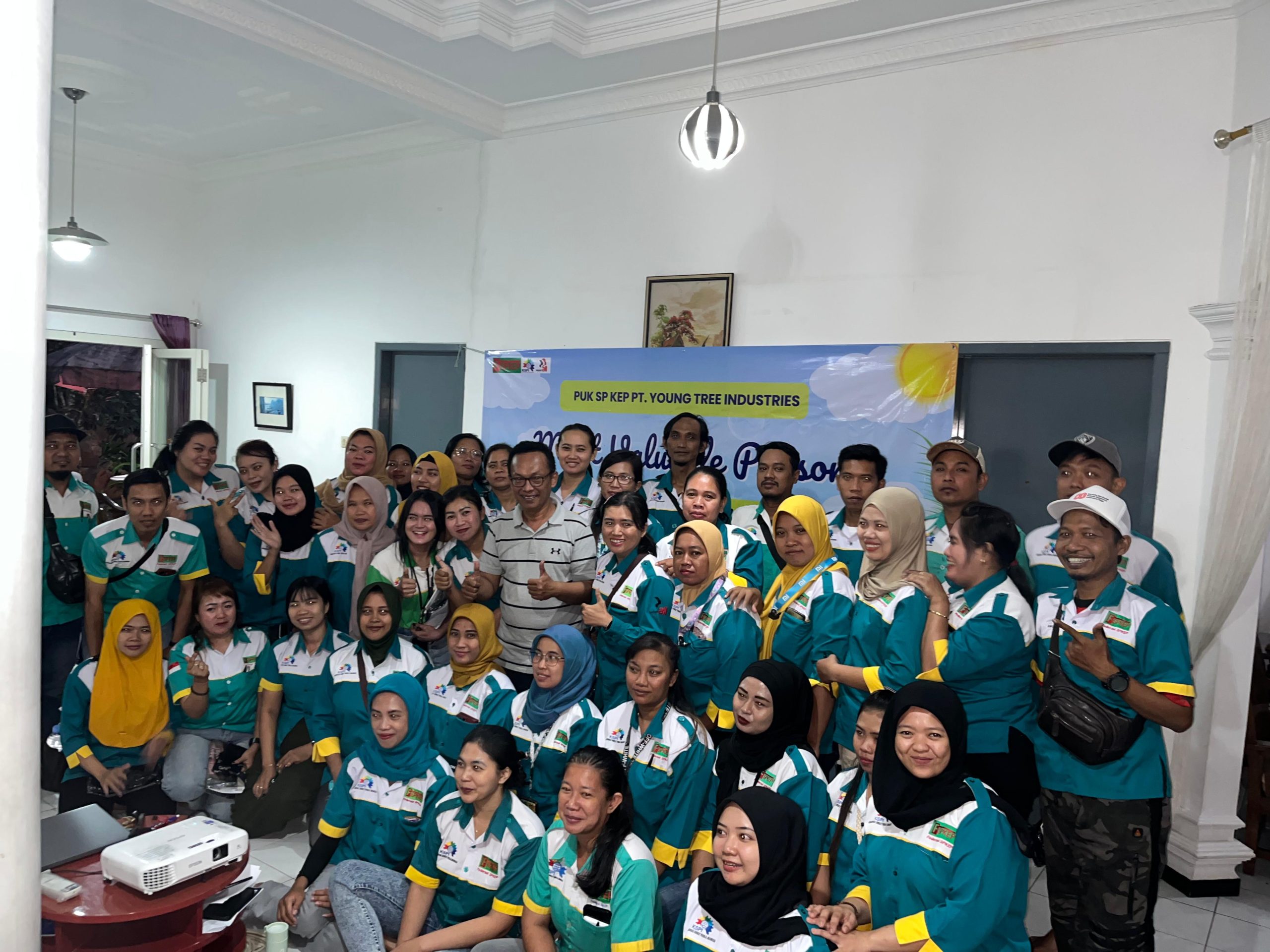 ” Most Valuable Person ” Kegiatan Bersama Untuk Bangun Team Organisasi Tangguh