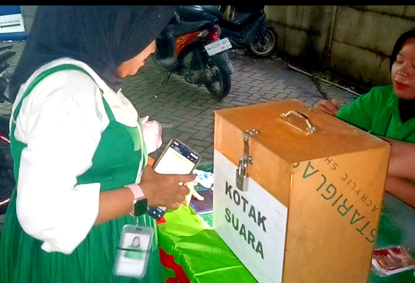 Anggota Hamil Tetap Antusias Ikuti Pemungutan Suara MUSNIK III PUK SP KEP PT. Young Tree Industries