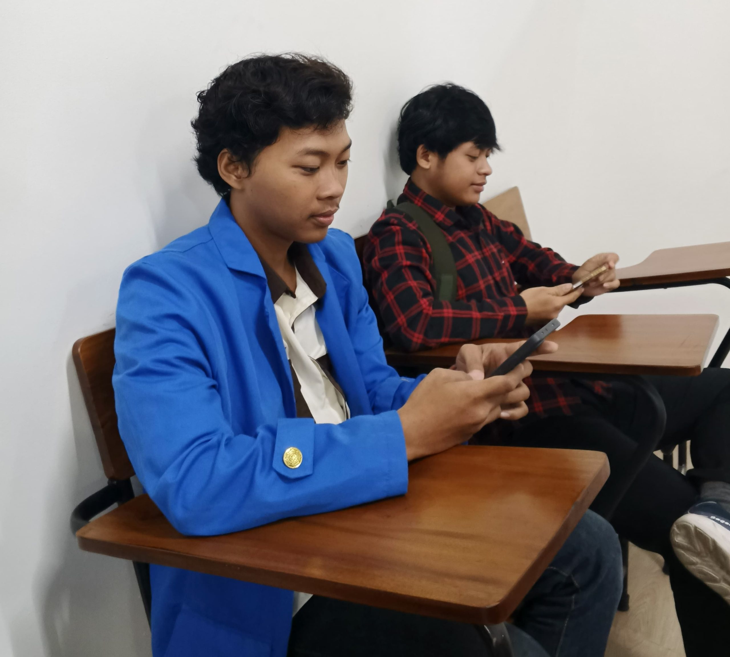 Antara Layar Dan Dunia Nyata, Arah Baru Ilmu Komunikasi Sosial