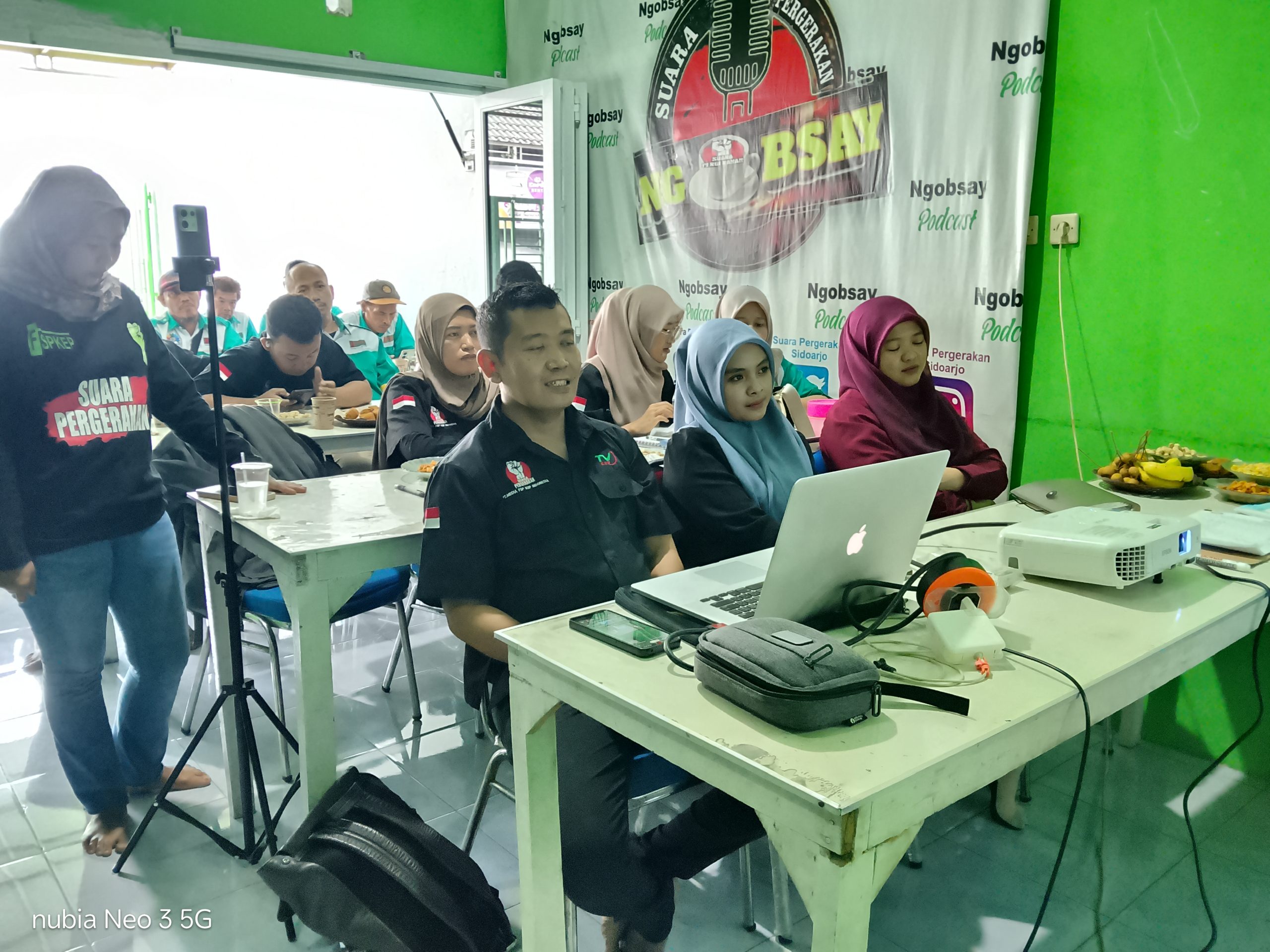 Workshop Media Suara Pergerakan, FSP KEP JATIM Dorong Penguatan Kapasitas Konten Kreator Buruh
